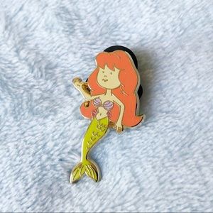 Ariel from Little Mermaid kids dressed as princesses Disney trading pin